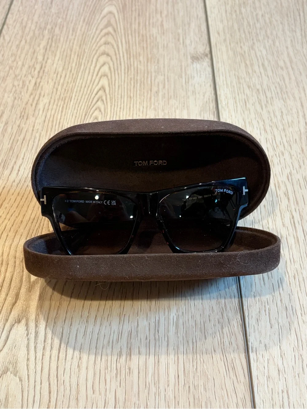 Tom Ford Dove TF942 Oversized Cat Eye Sunglasses Made in Italy